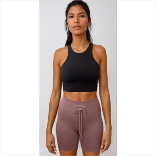 Racerback crop top nero a costine con shorts coordinati