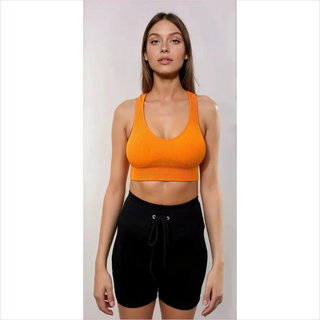 Original crop: arancione reggiseno sportivo a costine con shorts neri a coulisse