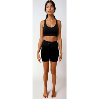 Shorts Tied Up Waist Ribbed in nero con cordoncino e tasche